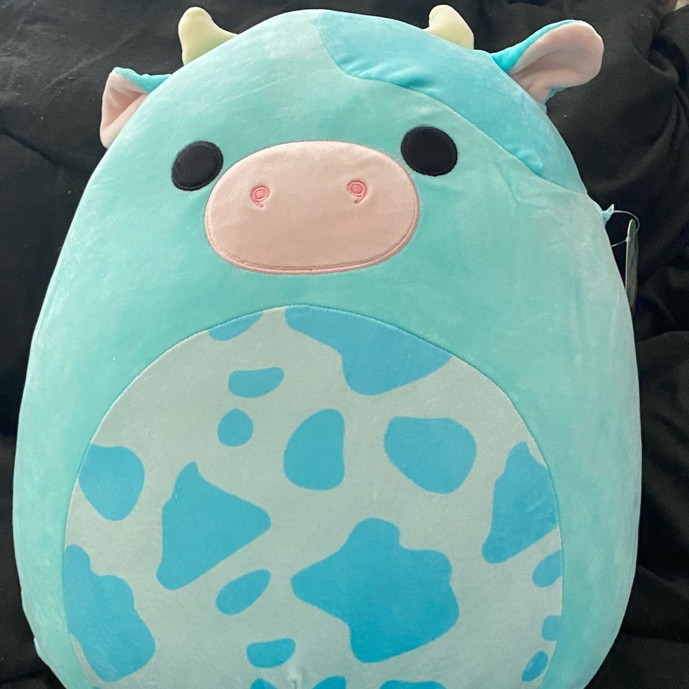 Squishmallow Ultra Rare Tuluck the Cow Bull blue white spotted 16” NWT